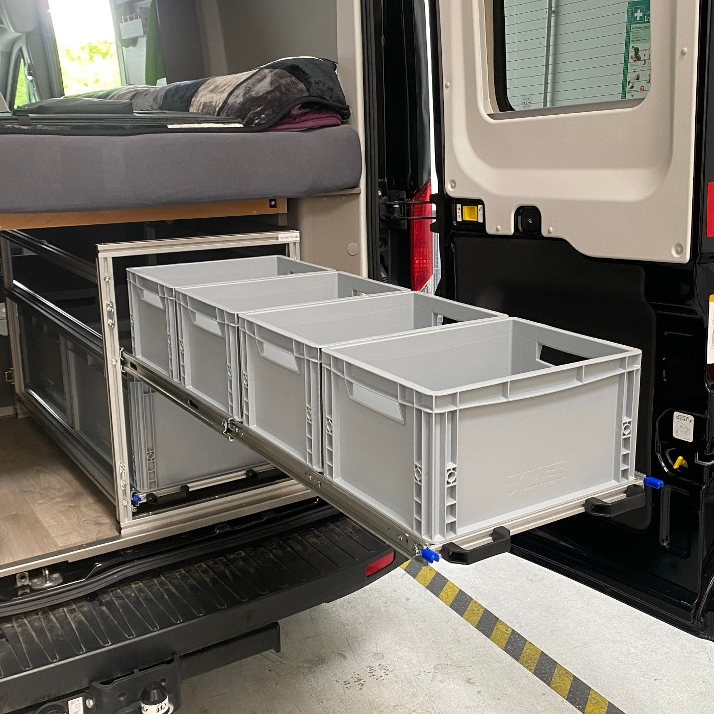 Heckauszug LMC Innovan 590 - Extrem stabiler Heckauszug über 2 Etagen - Optimiert für Euroboxen