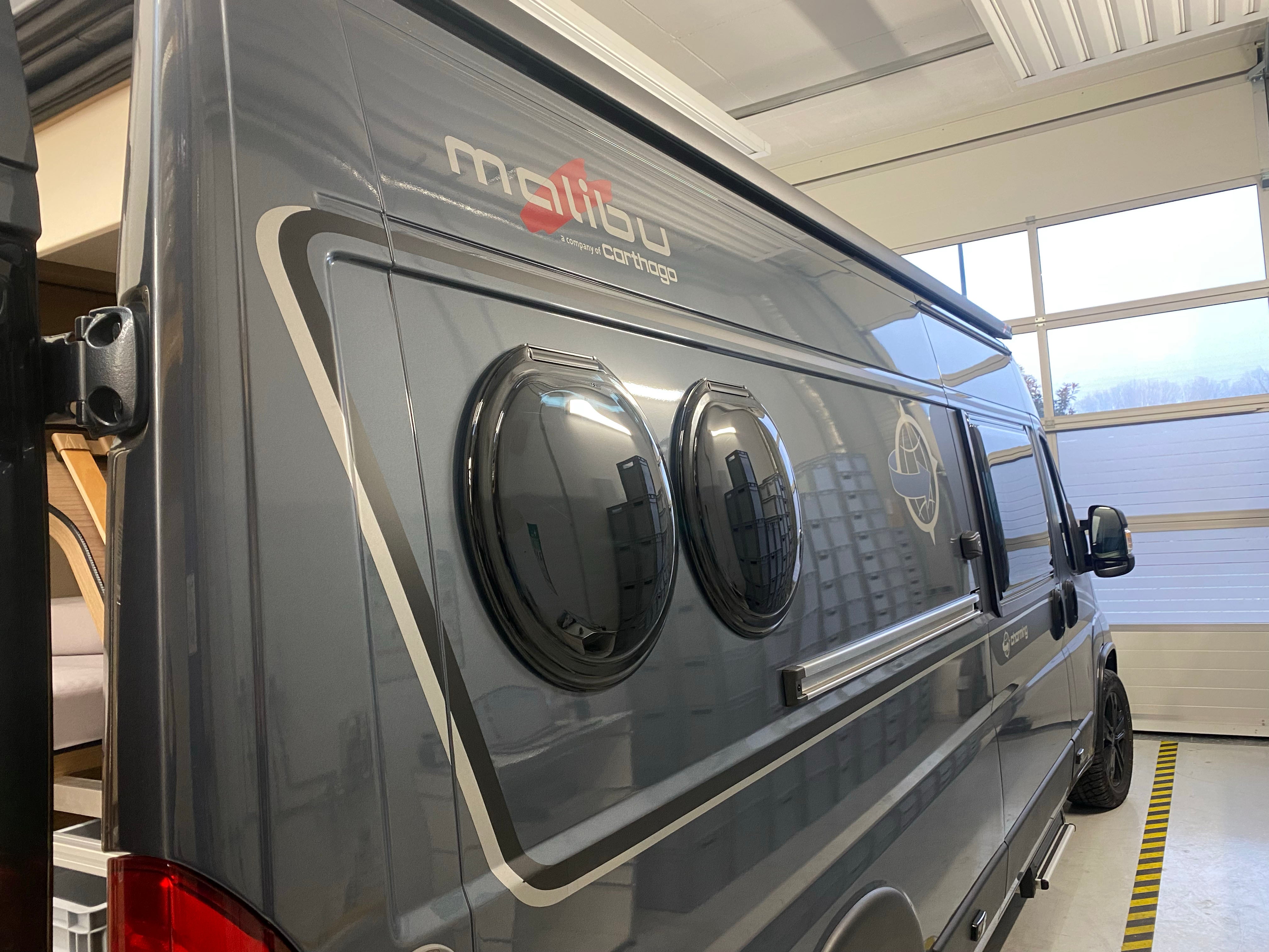 Achteruittrek 2 verdiepingen MALIBU 640 LE